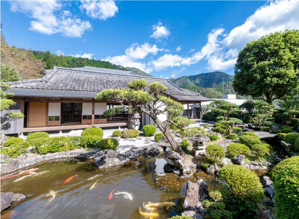 片岡直輝・直温生家