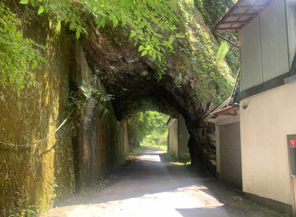 岩戸トンネル